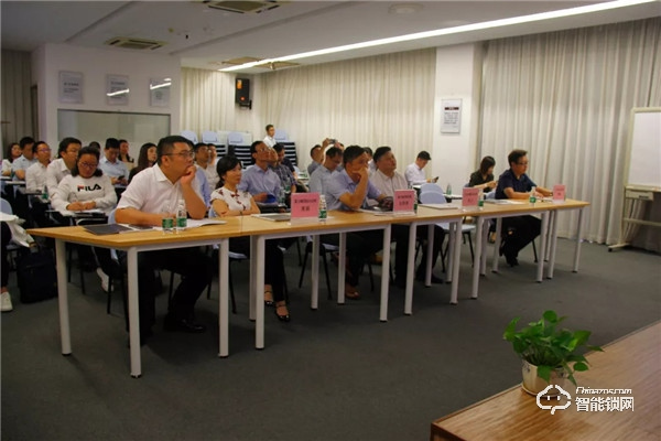 富力地產(chǎn)集團(tuán)考察團(tuán)，走進(jìn)名門(mén)靜音