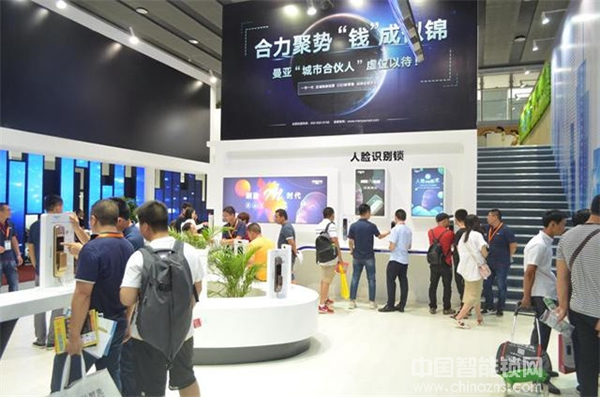 中國首款A(yù)I智能鎖亮相建博會 用科技賦予