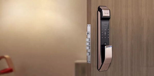 科裕X8鈦合金指紋鎖到底有什么不一樣？