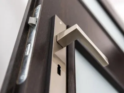 嵌入式智能鎖成高端入戶門標(biāo)配  智能鎖行業(yè)何去何從？