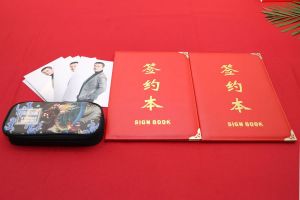 常戎傾情代言川誠(chéng)木門整裝