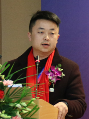 童慶江靜楓木門