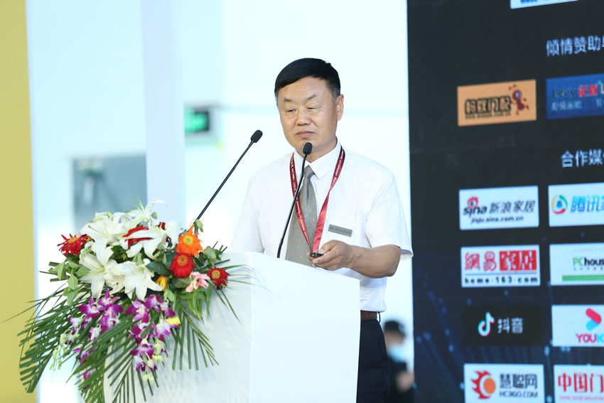 品橋木門 劉春勝